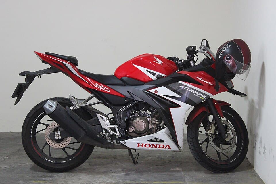 Honda CBR150R 2024